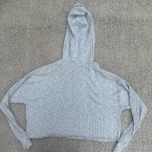 Urban outfitters super soft sweater - Picture 3 of 6